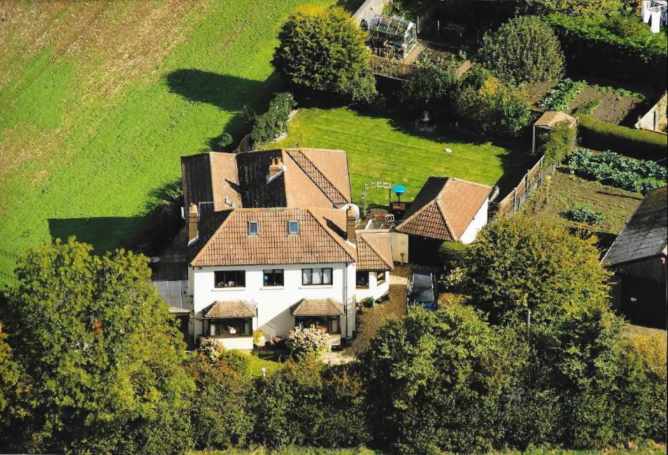 Willow Ridge - A Large Country House With 3 Rental Rooms Clutton 外观 照片