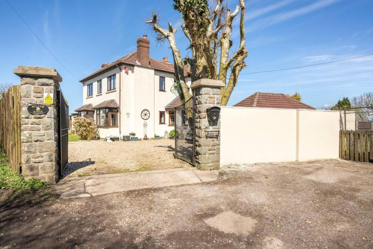 Willow Ridge - A Large Country House With 3 Rental Rooms Clutton 外观 照片